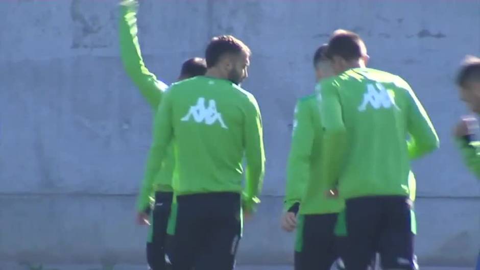 Fekir, Canales y Bellerín, ausentes en el entrenamiento del Betis