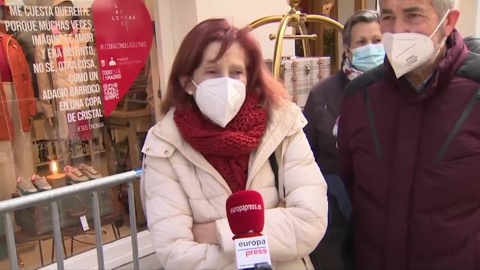 Los feligreses recuperan la veneración al Cristo de Medinaceli pero sin besapié