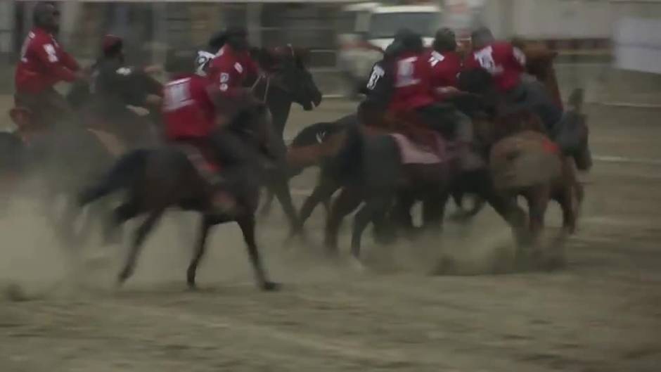 Afganistán reanuda la Liga de 'Buzkashi', su deporte nacional