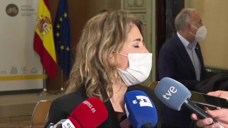 Sánchez pide a los piquetes del paro de transportistas que no obstaculicen el trabajo