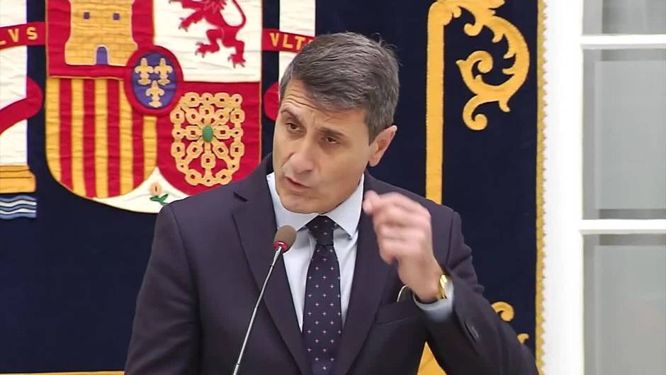 Fernández dice que "sigue siendo complicada" situación en Andalucía por huelga de transportes