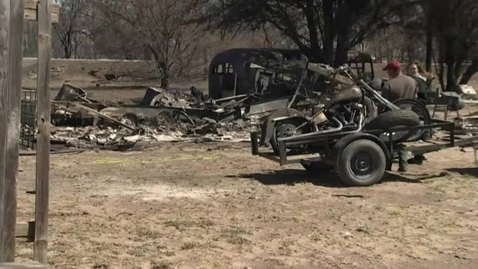 Una serie de incendios forestales arrasa 153 mil hectáreas de terreno en Texas