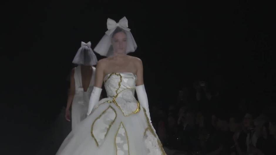 Viktor&Rolf escoge la Barcelona Bridal Night para el primer desfile mundial de su línea bridal