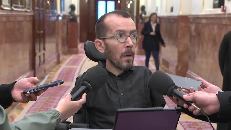 Echenique eleva el malestar de UP con Robles y la acusa de "justificar" el espionaje