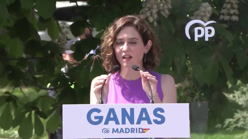 Ayuso cree que "el problema" se llama Sánchez: "No hay socialismo, hay santidad"