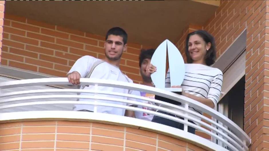 Alcaraz comparte con sus vecinos de El Palmar el trofeo del Open de Madrid
