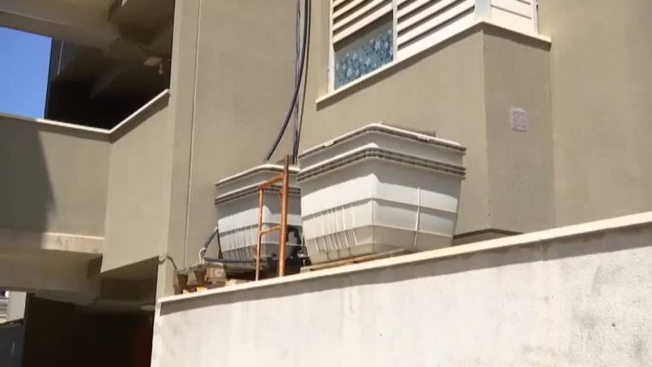 Tensión en Tenerife por el desalojo de un edificio ocupado por varias familias desde hace diez años