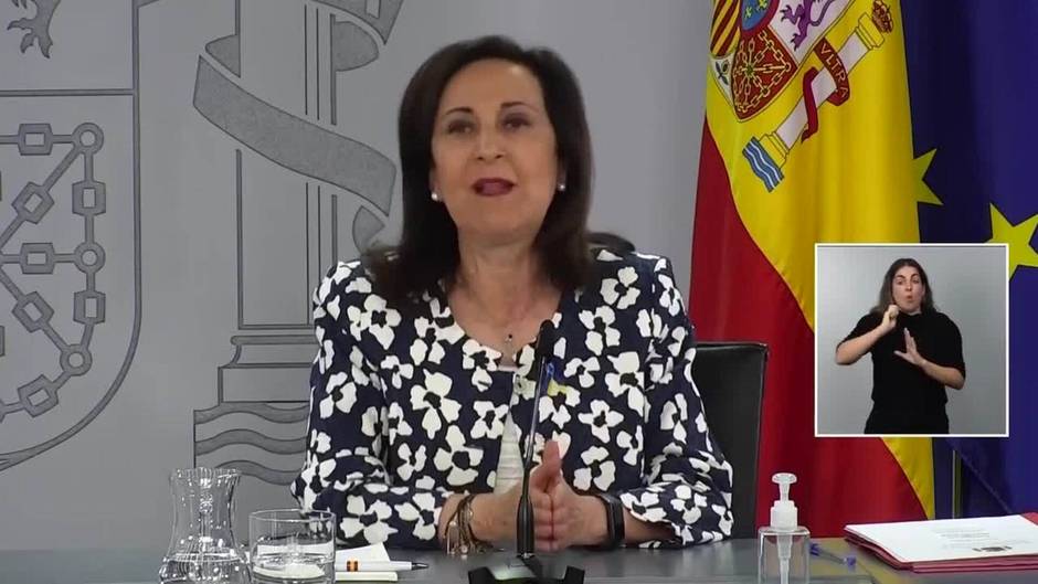 Robles, a favor de desclasificar los documentos del CNI