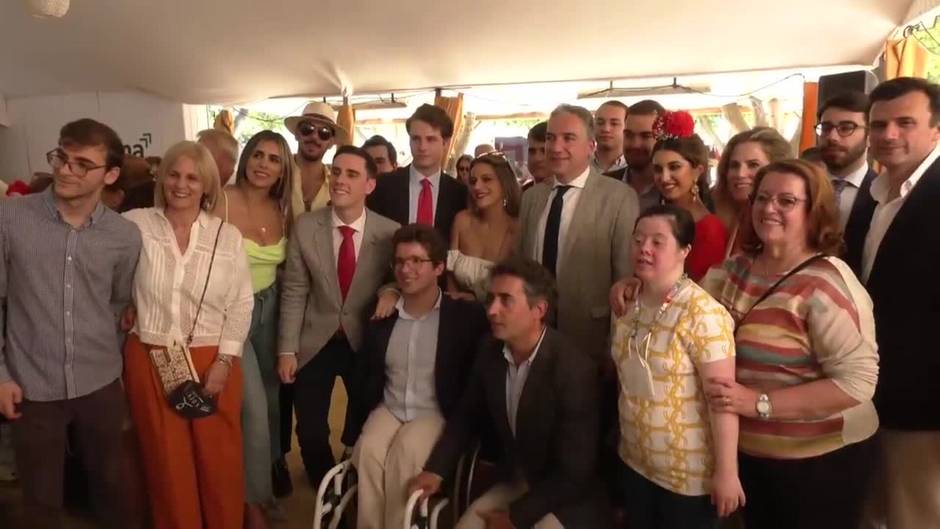 Elísa Bendodo visita la Feria del Caballo de Jerez