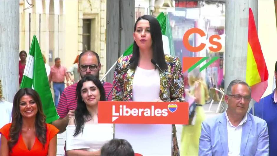 Arrimadas a Vox: "Qué poca vergüenza presentarse a elecciones como peldaño a Moncloa"