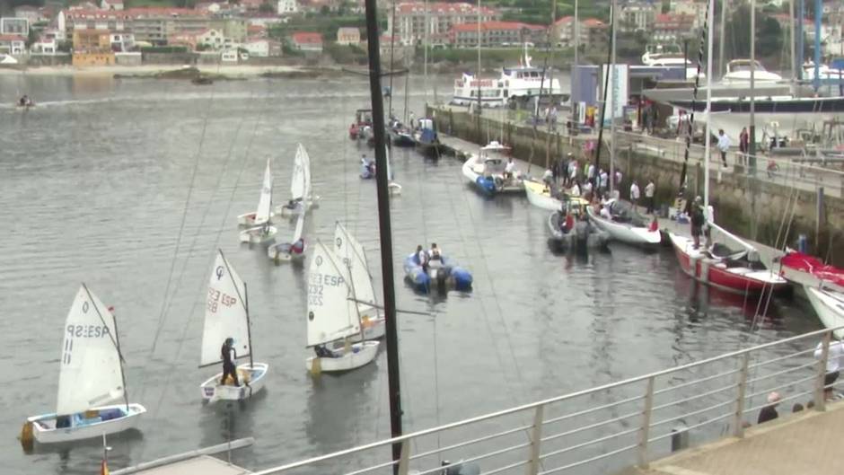 El emérito saldrá a entrenar a bordo del "Bribón" mientras no se reanude la regata en Sanxenxo