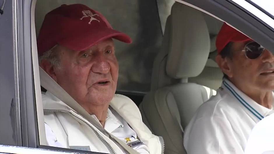 El rey emérito espera "muchos abrazos" en la reunión del lunes en Zarzuela con Felipe VI y su familia