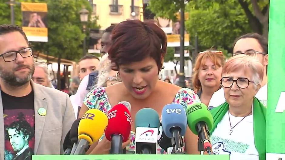 Teresa Rodríguez reivindica andalucismo "a pesar de la corrupción de la derecha y la izquierda"