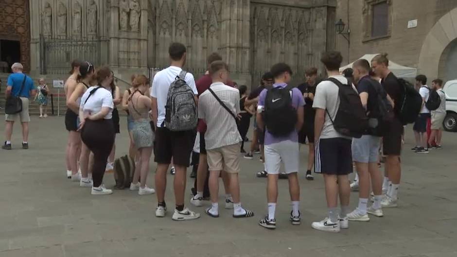 Cordel al turismo masivo en Barcelona