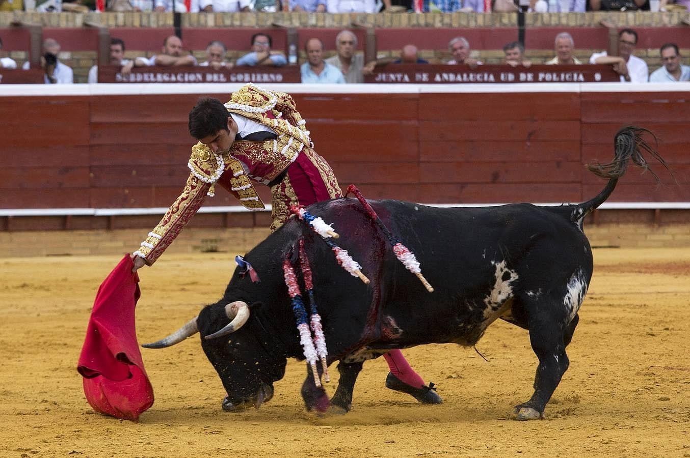 Miguel Ángel Perera, del triunfo a la sangre