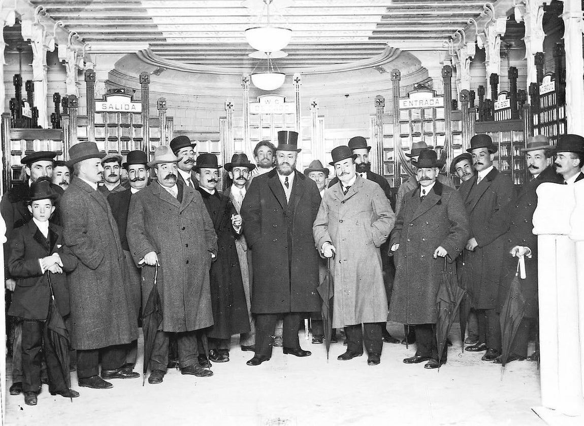 3.. Inauguración de los baños subterráneos de la Puerta del Sol, en 1911