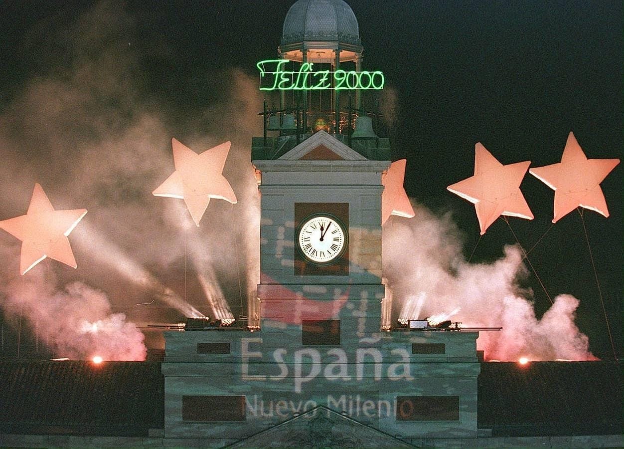 19.. Cambio de milenio, en 2000, en la Puerta del Sol