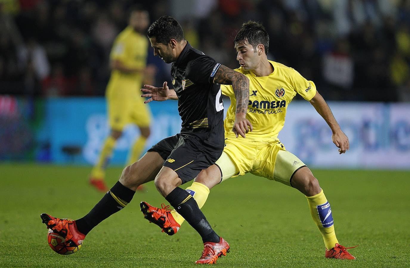 El Sevilla pierde ante el Villarreal por 2-1