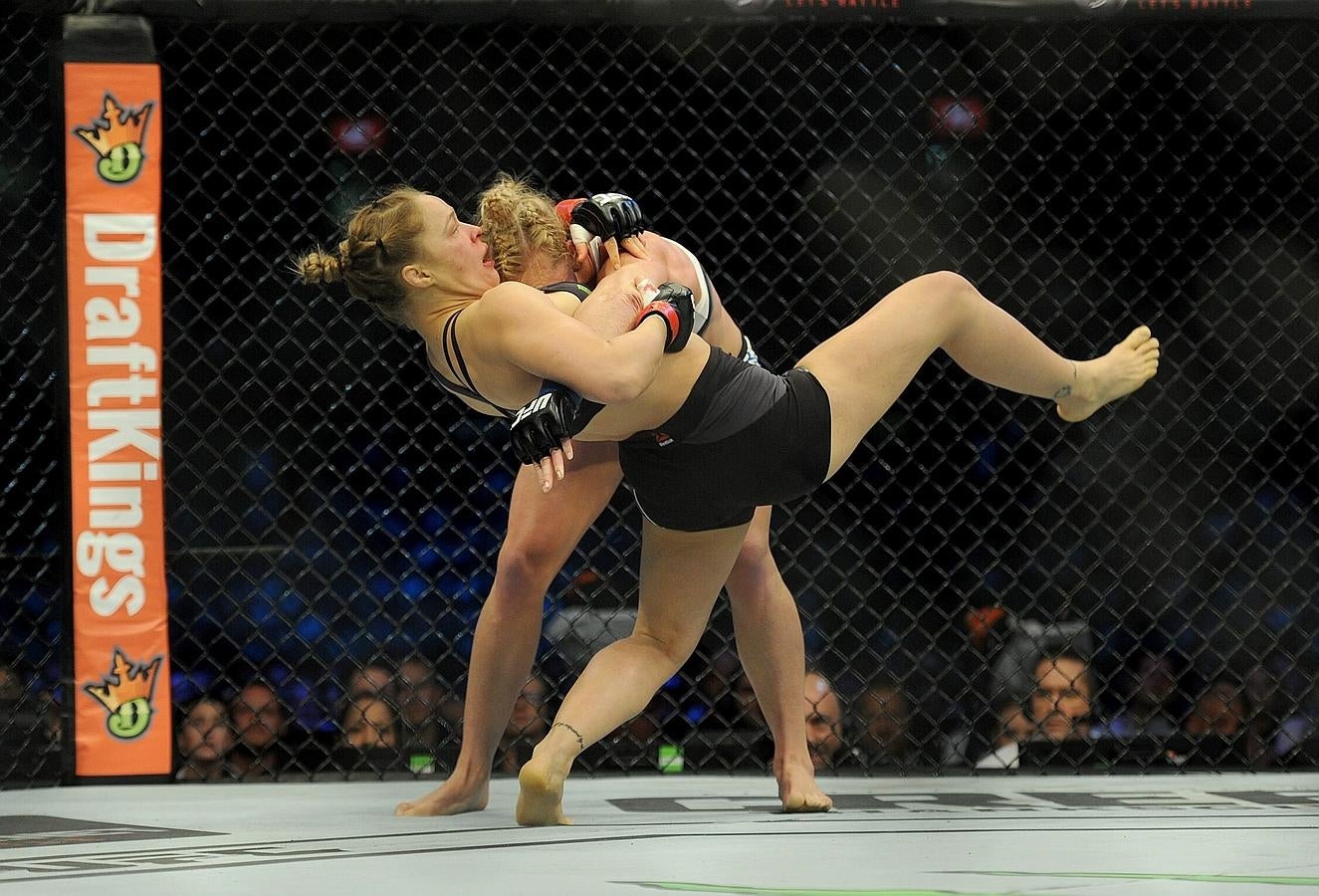 La derrota de Ronda Rousey, en imágenes