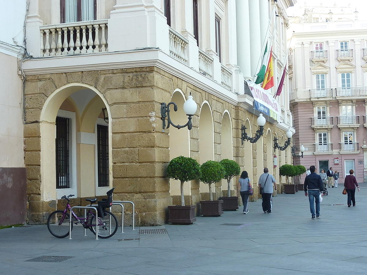 Así son los 25 nuevos aparcabicis de Cádiz