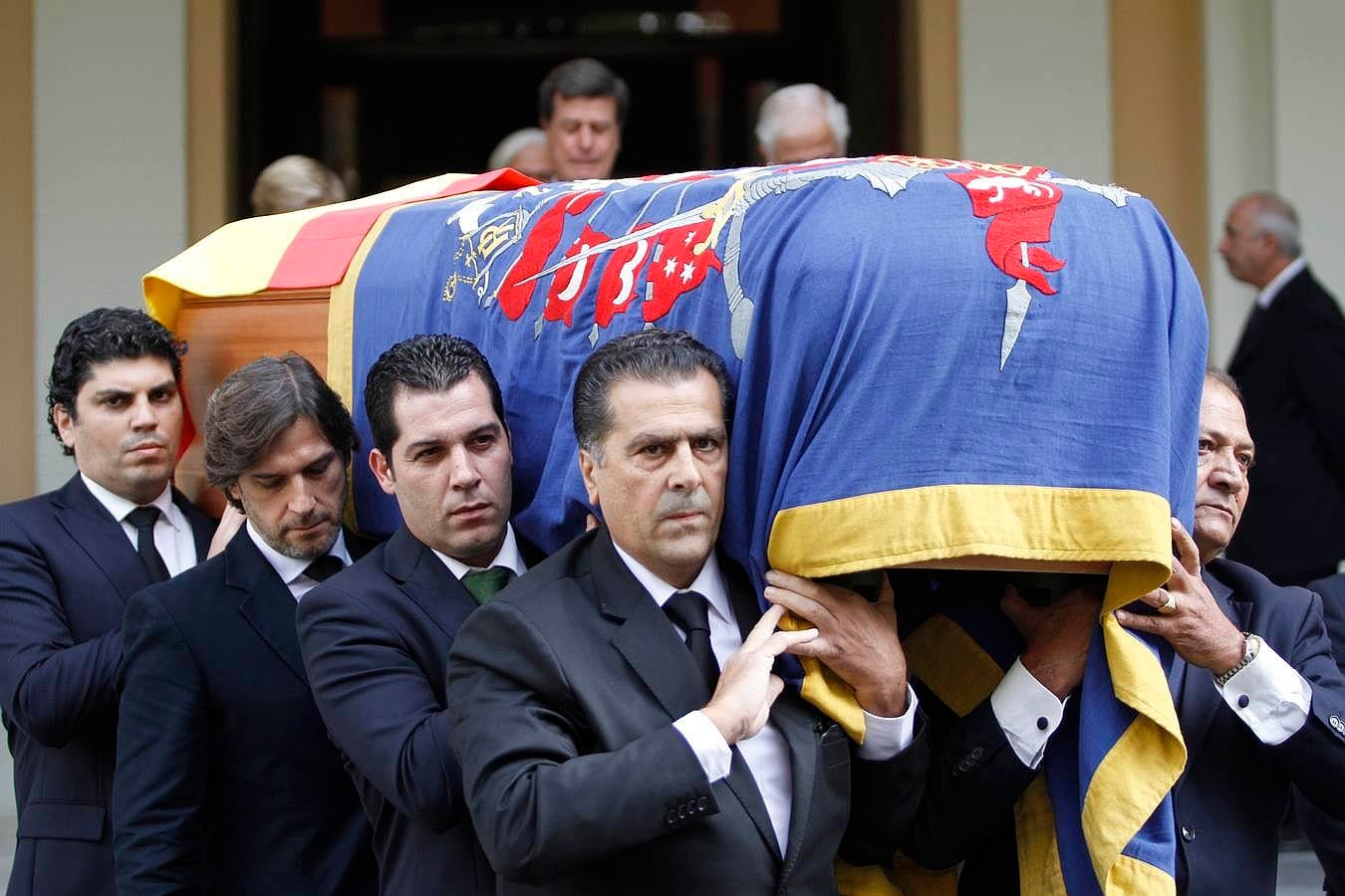 Así se vivió en Sevilla el funeral de la duquesa de Alba