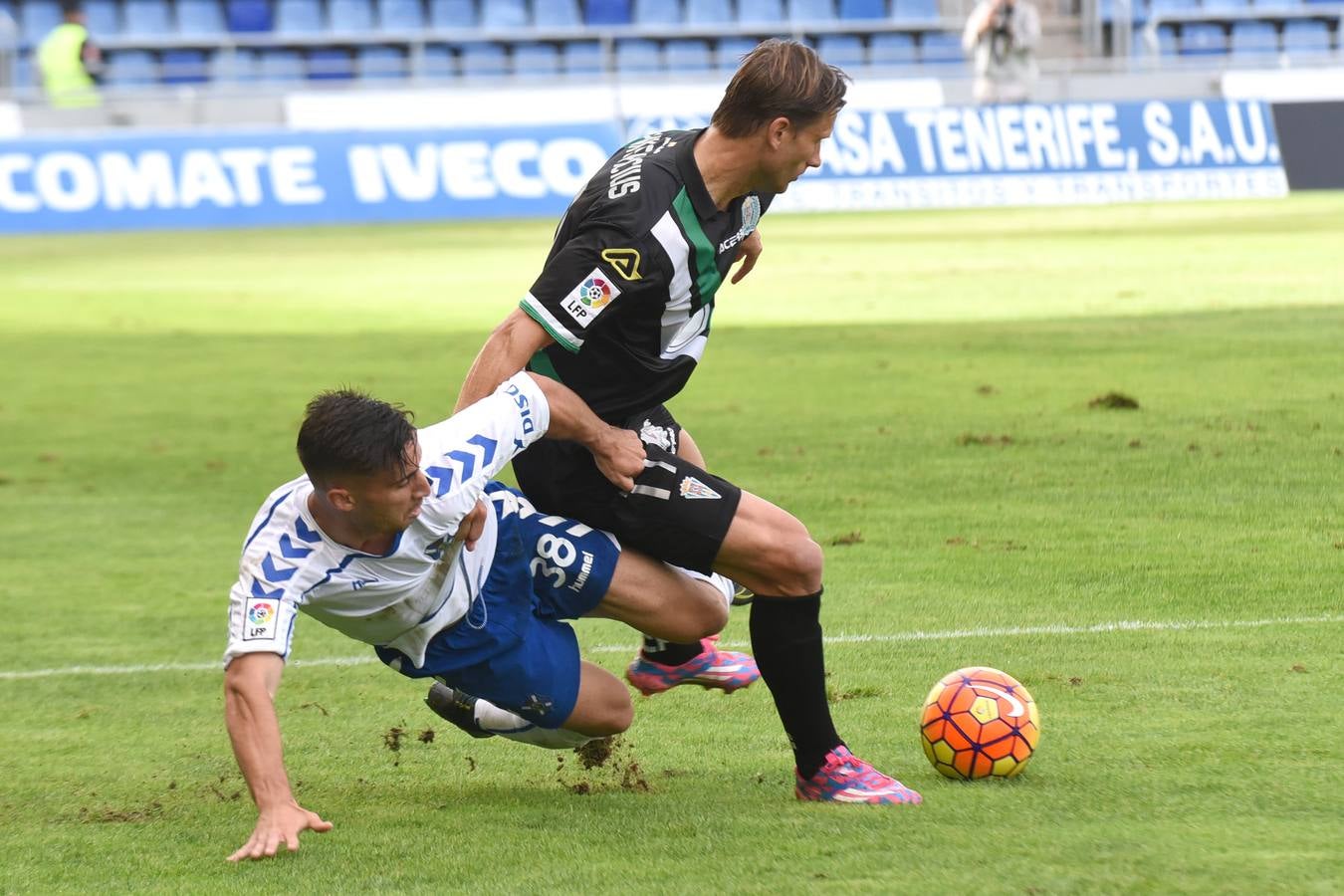 Tablas en el Heliodoro. El CCF se mantiene en la segunda posición y puestos de ascenso directo a Primera con 24 puntos