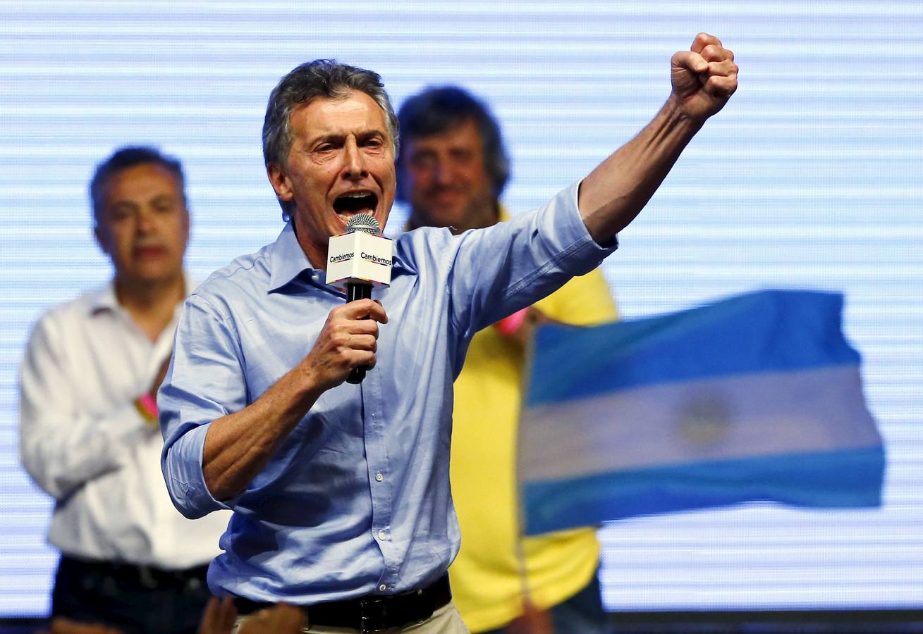 Le pido a Dios que me ilumine para poder ayudar a cada argentino a encontrar su forma de progresar», dijo Macri al conocerse los resultados.. 