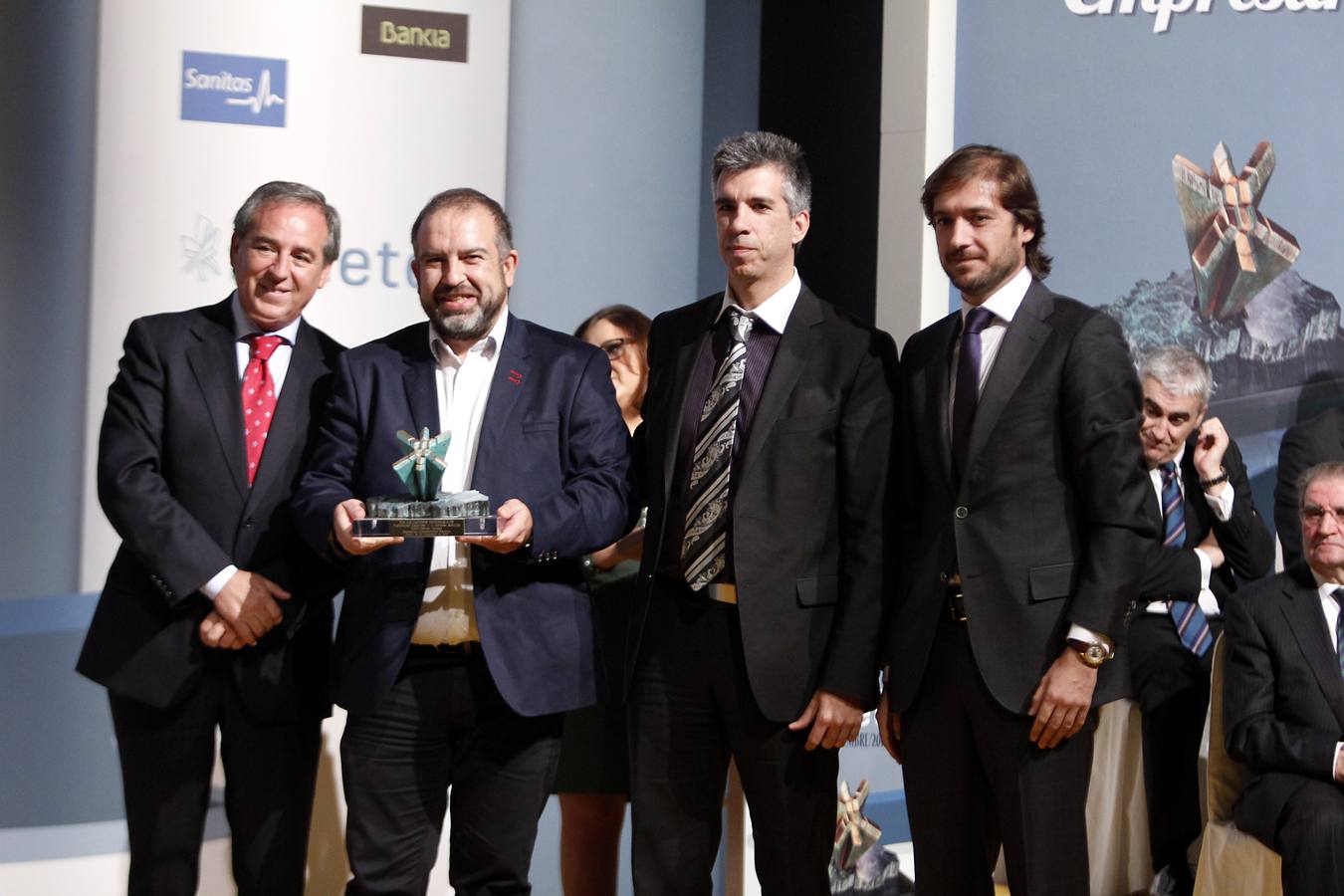 Destilerias Tavasa recibió el premio al a empresa familiar «Victoriano Arochena». 