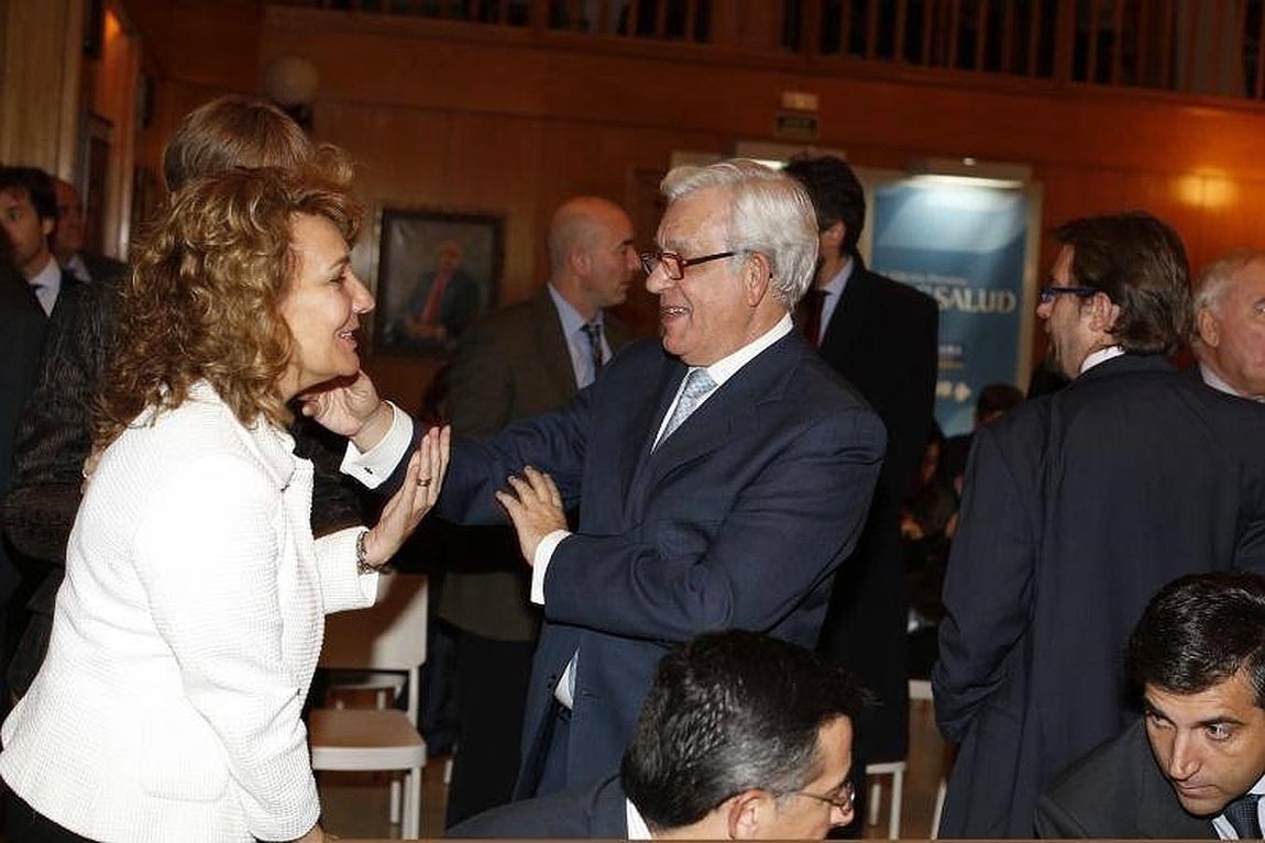 Momentos premios a la entrega de los seis galardones de los Premios ABC Salud 2015