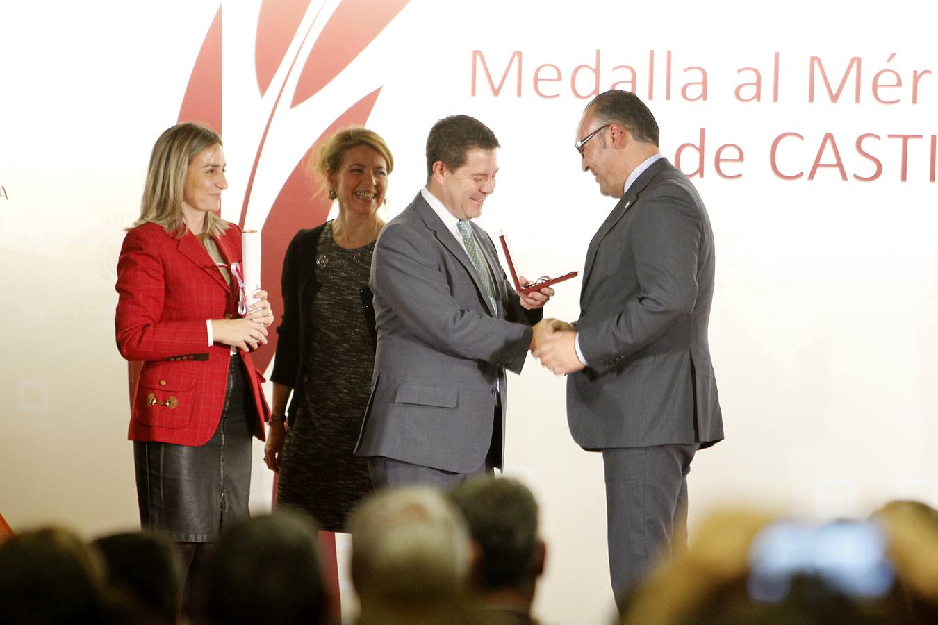 Brillante entrega de las Medallas al Mérito en la Iniciativa Social de 2015