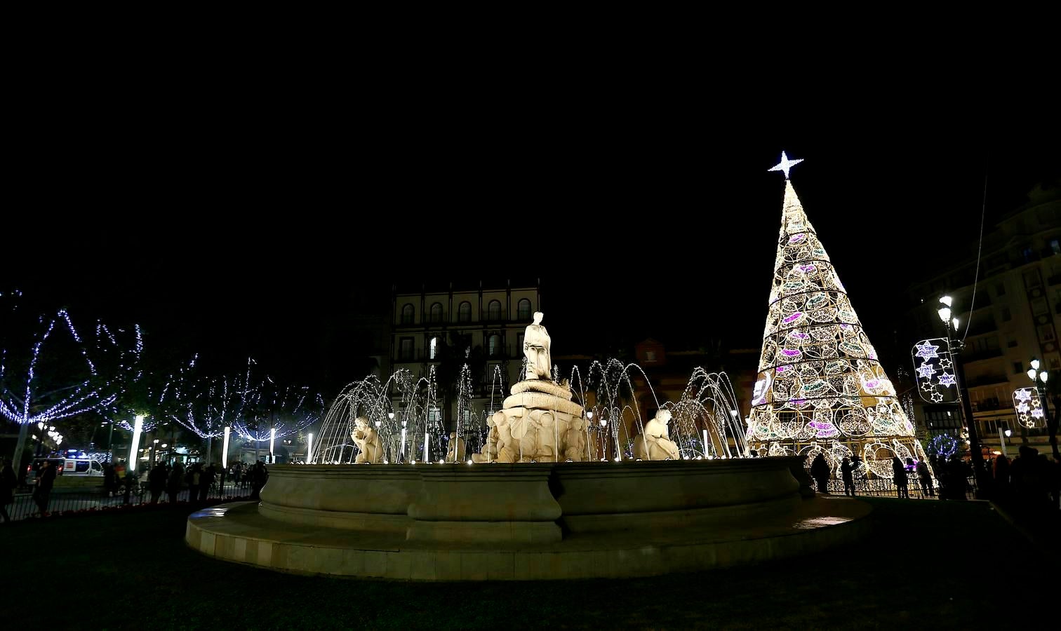 Sevilla se ilumina para la Navidad