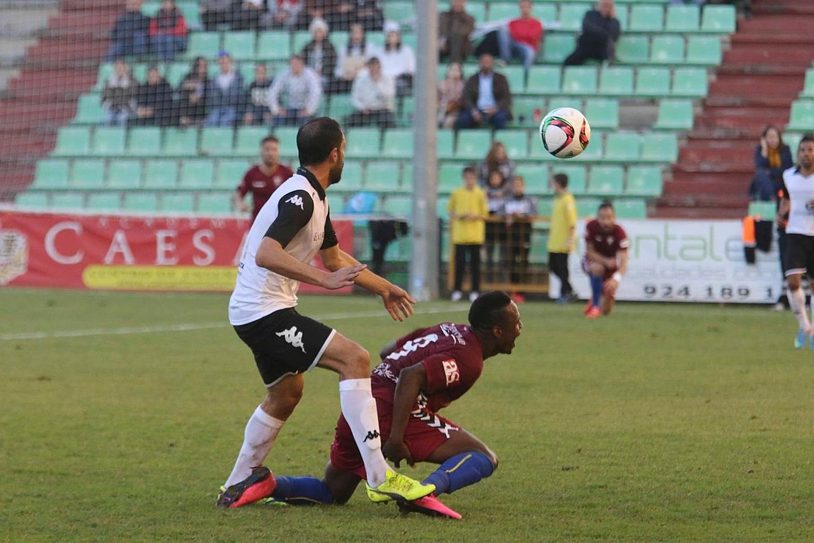Fotos: Mérida - Cádiz (1-1)