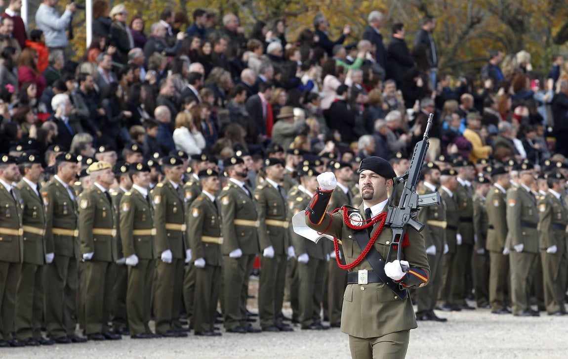 El desfile militar de la Brimz X por la Inmaculada, en imágenes