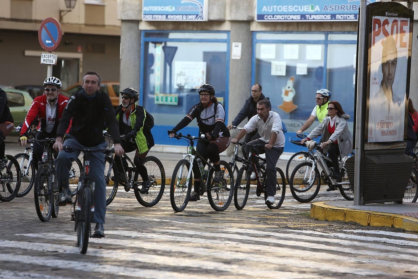 Manifestación de bicicletas en San Juan de Dios