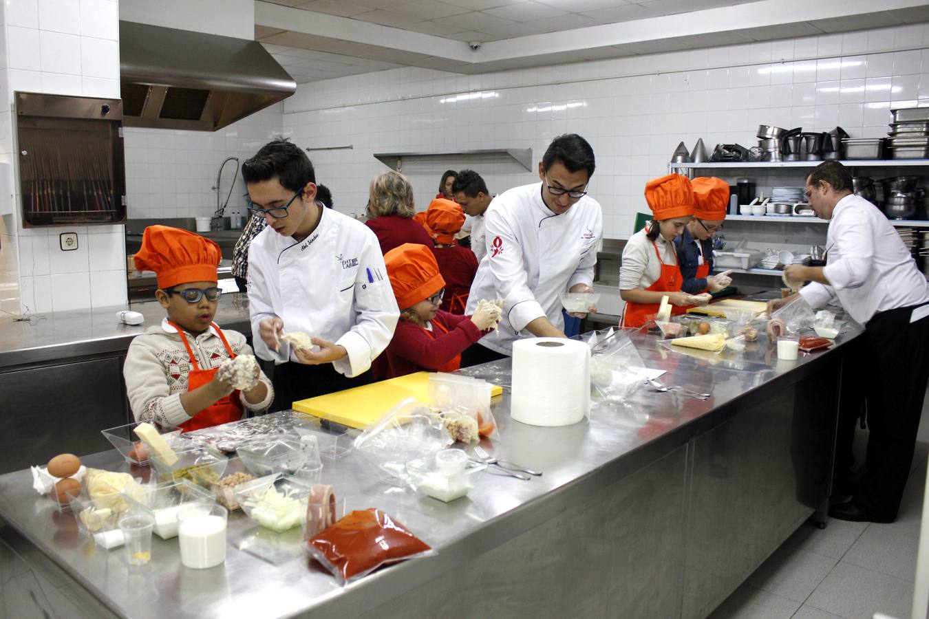 Alumnos de la ONCE se convierten en chefs por un día