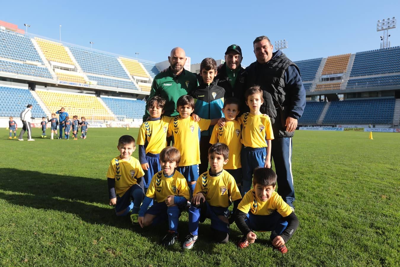 El Carranza acoge el partido benéfico de Reyes Magos en Cádiz