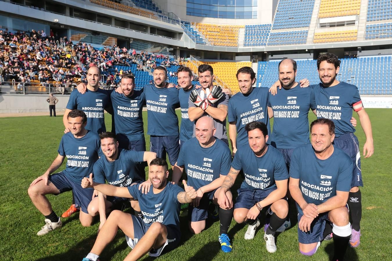 El Carranza acoge el partido benéfico de Reyes Magos en Cádiz