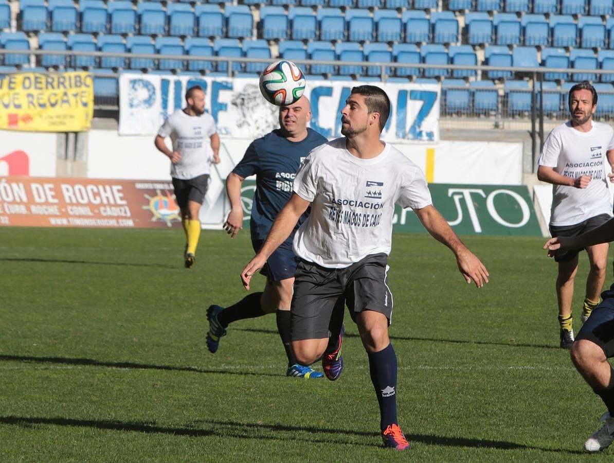 El Carranza acoge el partido benéfico de Reyes Magos en Cádiz