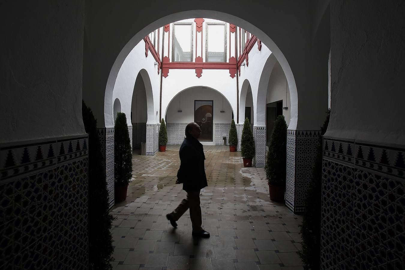 Ubicado en las dependencias del antiguo colegio mayor muestra la riqueza del patrimonio de la comunidad religiosa y cofrade