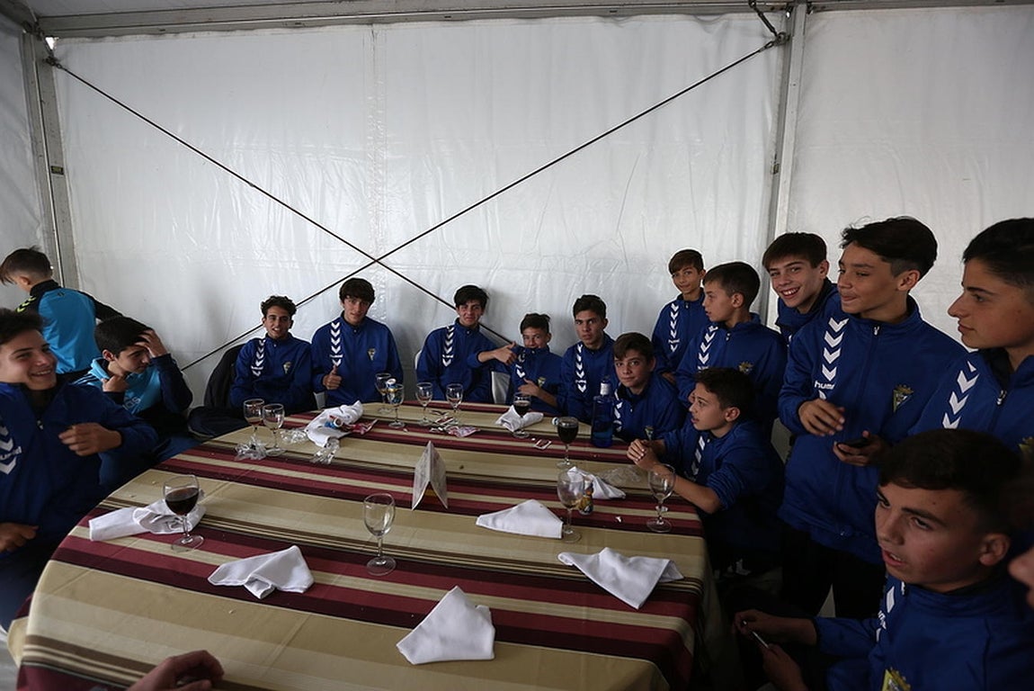 Fotos: Así celebra el Cádiz CF su comida de Navidad