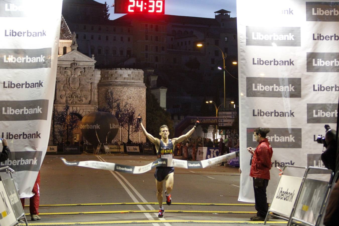 Iván Galán y Sonia Ruiz ganan la San Silvestre toledana