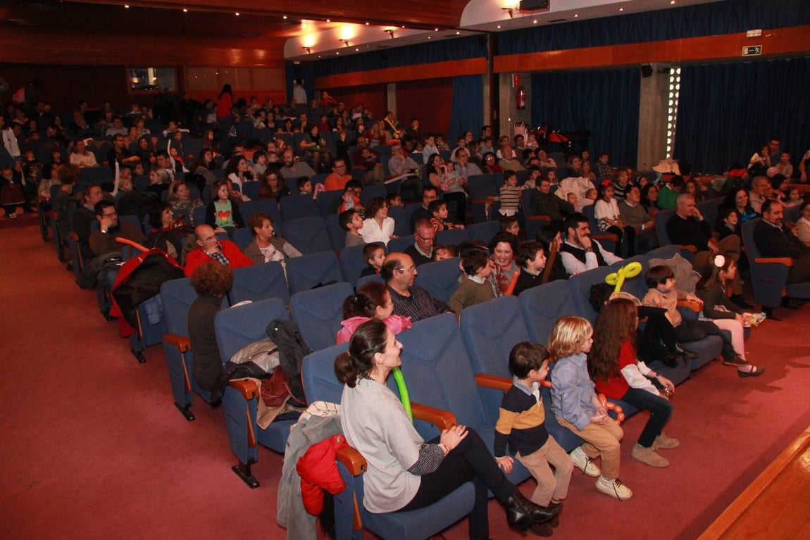 Los Reyes Magos visitan el hospital de Toledo