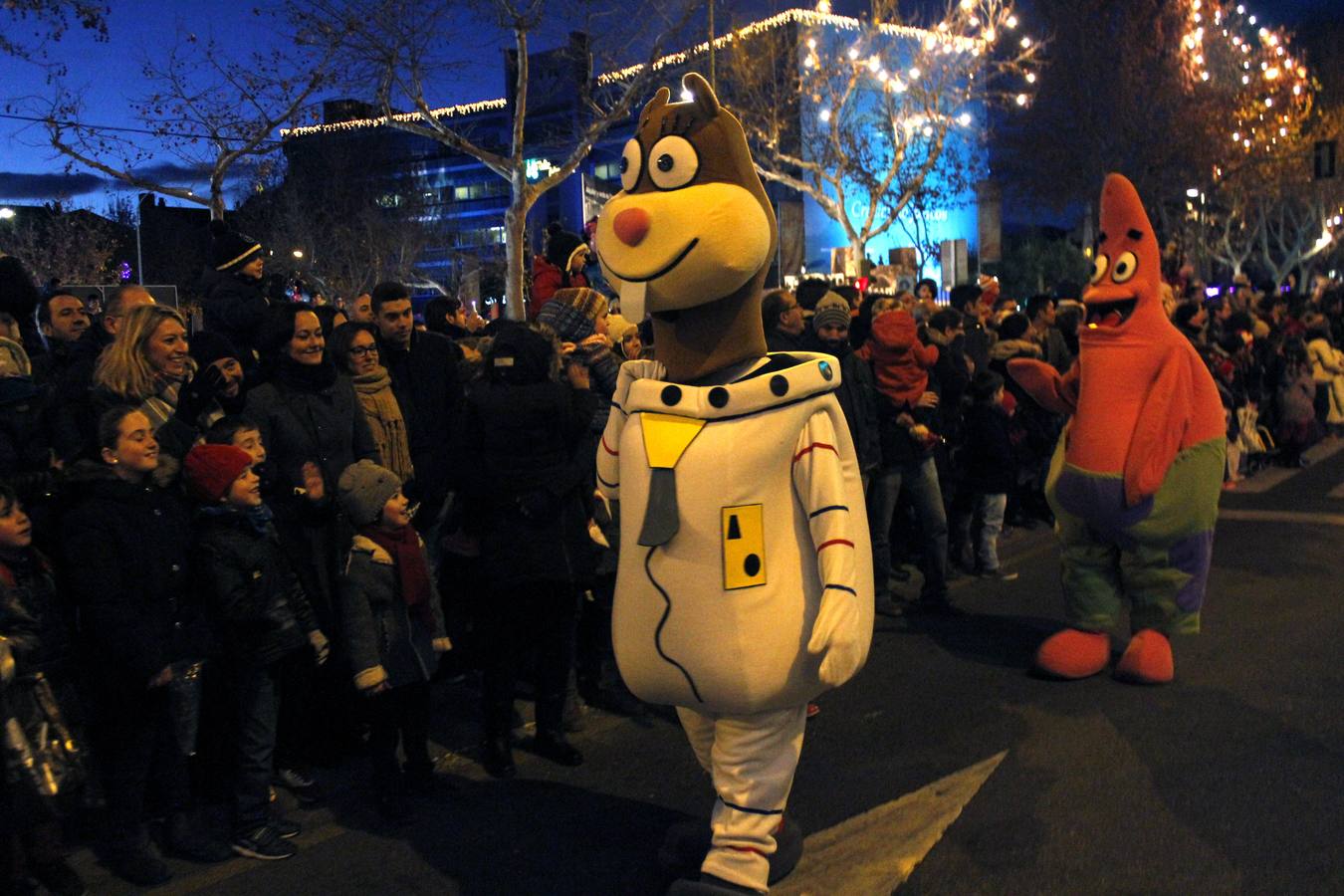 Los Reyes Magos reparten ilusión entre los niños toledanos