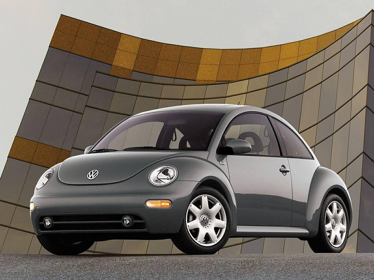 Modelo de 1998, con el nombre de "New-Beetle" y diseño tipo "retro" inspirado en el original