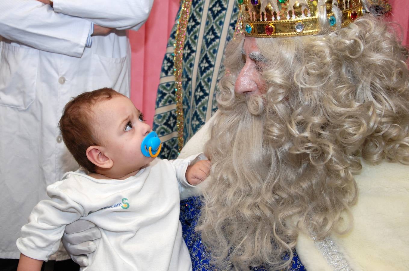 Los Reyes Magos visitan el hospital de Talavera