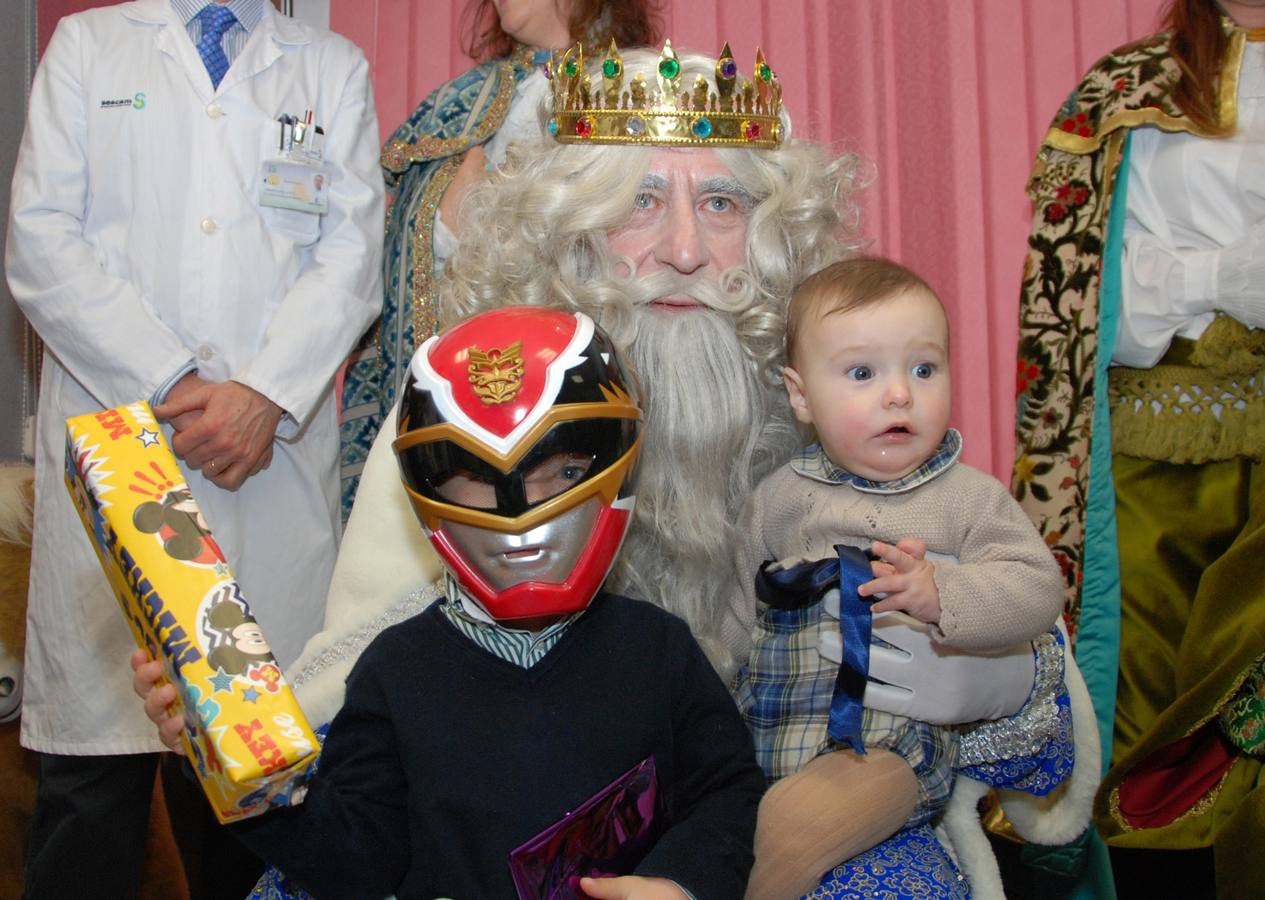 Los Reyes Magos visitan el hospital de Talavera