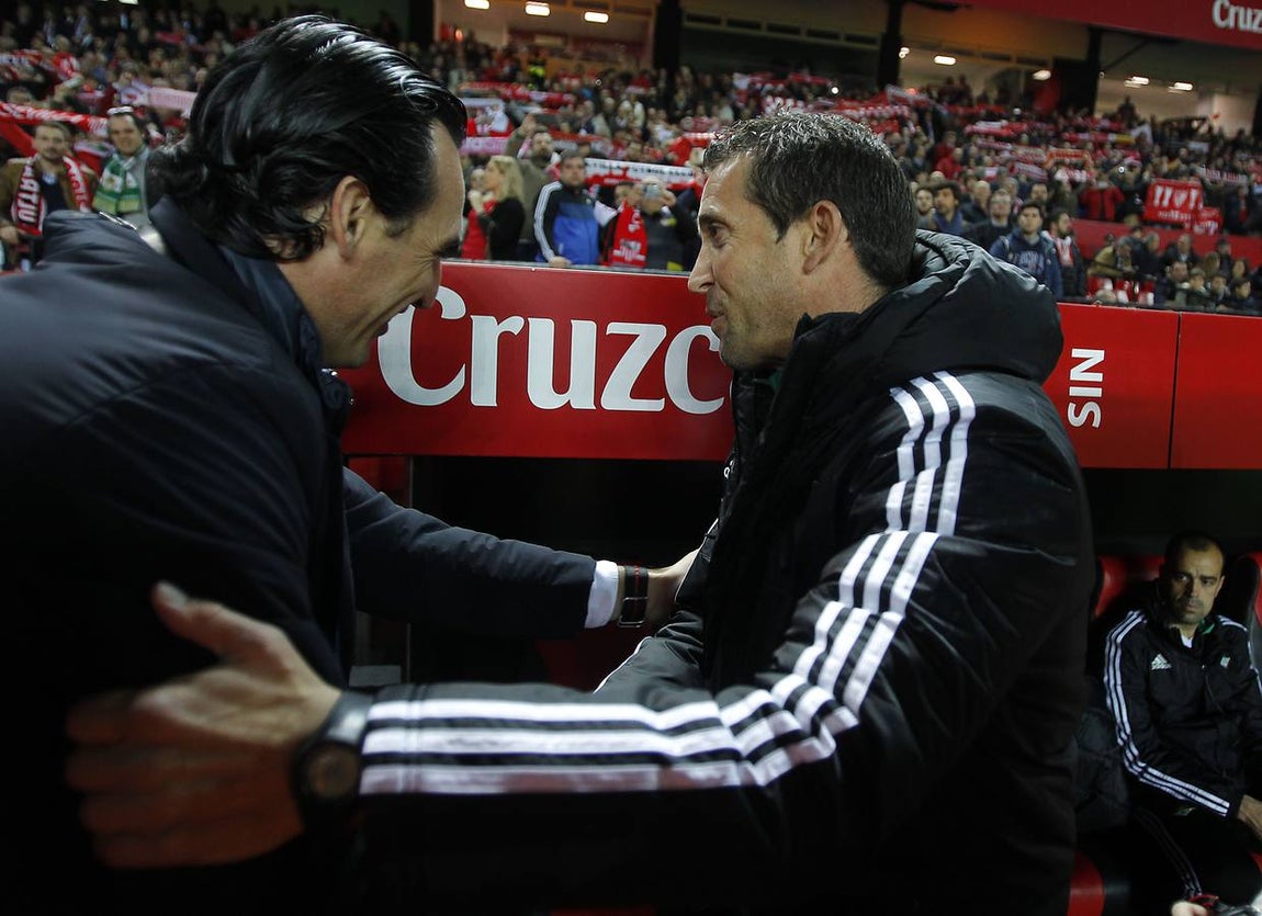 Reyes, Rami, Gameiro y Kakuta fueron los autores de los tantos en una noche de fiesta para el sevillismo