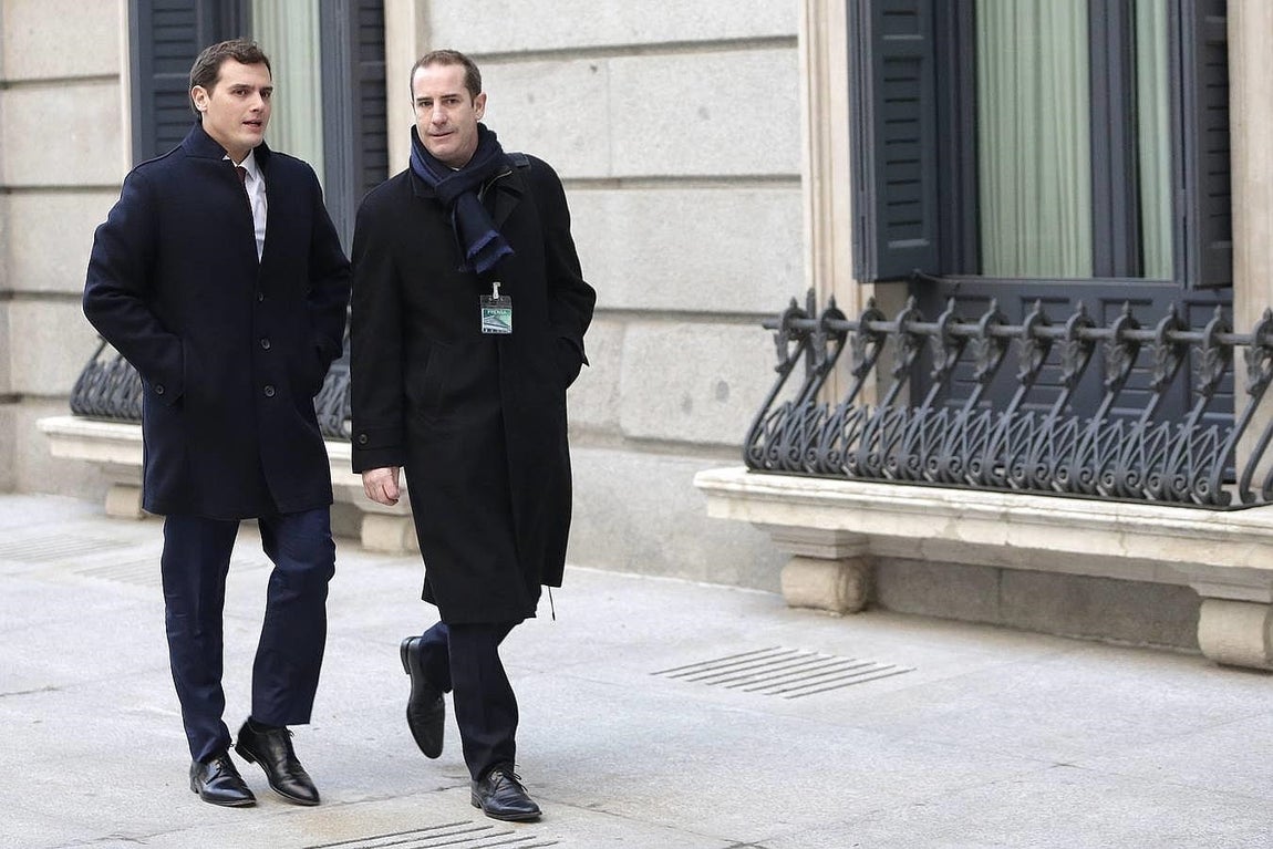 El líder de Ciudadanos, Albert Rivera, llega al Congreso. 