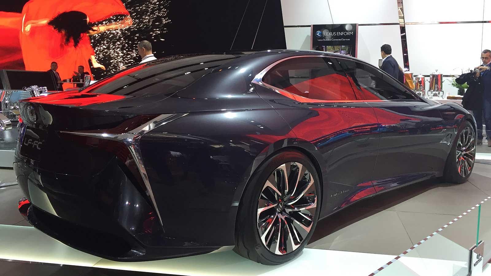 El futuro Lexus LS bien podría pasar por este llamativo estudio LF-FC, antes desvelado en el Salón de Tokyo