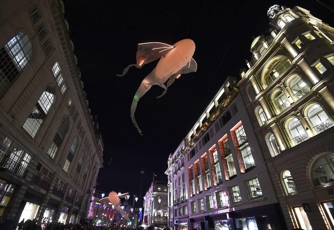 Lumiere London. «Les Lumineoles» de Porte Par Le Vent por Picadilly Circus